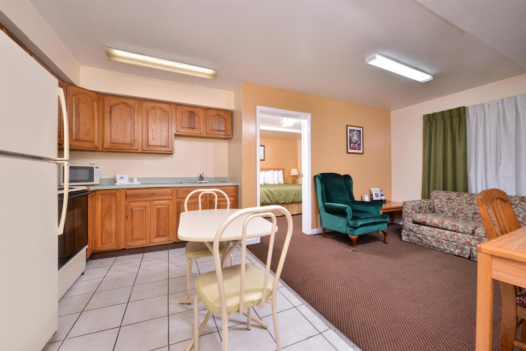 Americas Best Value Inn Jonesville/Hillsdale Exterior foto