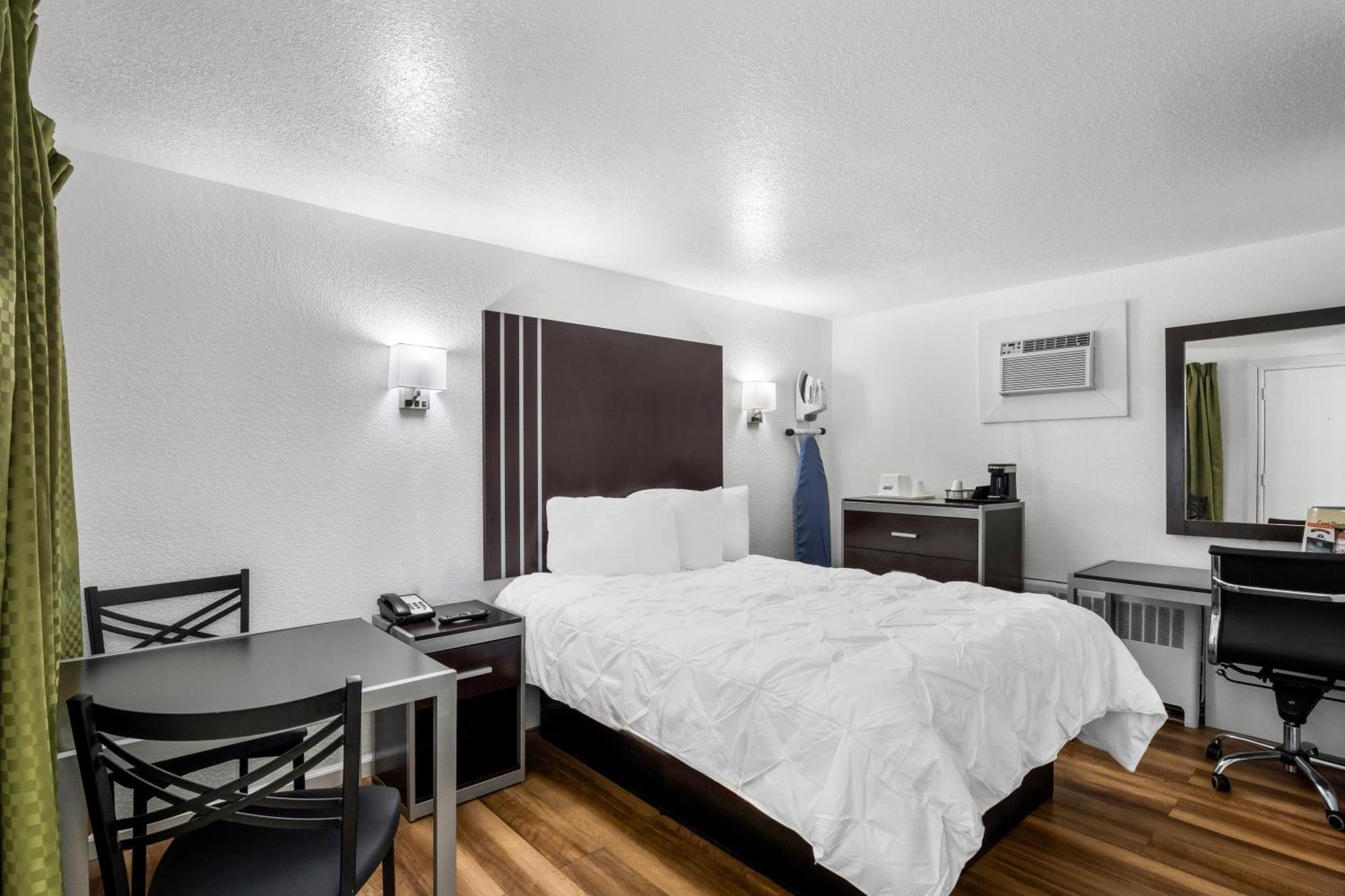 Americas Best Value Inn Jonesville/Hillsdale Exterior foto
