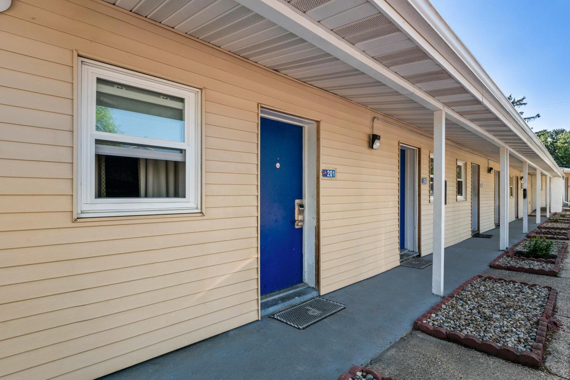 Americas Best Value Inn Jonesville/Hillsdale Exterior foto