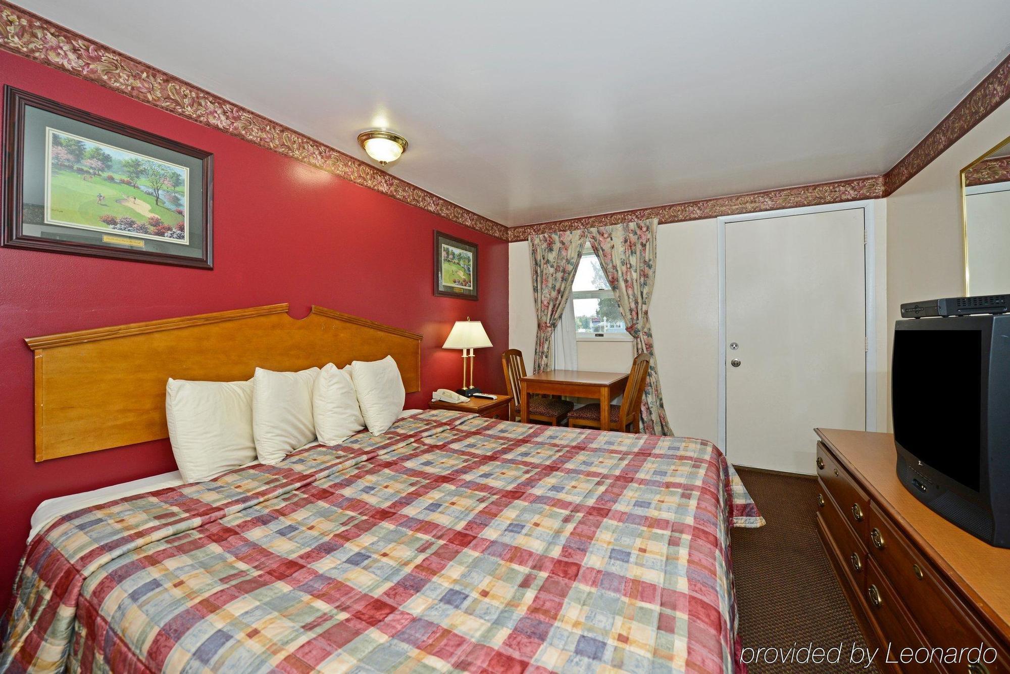 Americas Best Value Inn Jonesville/Hillsdale Quarto foto
