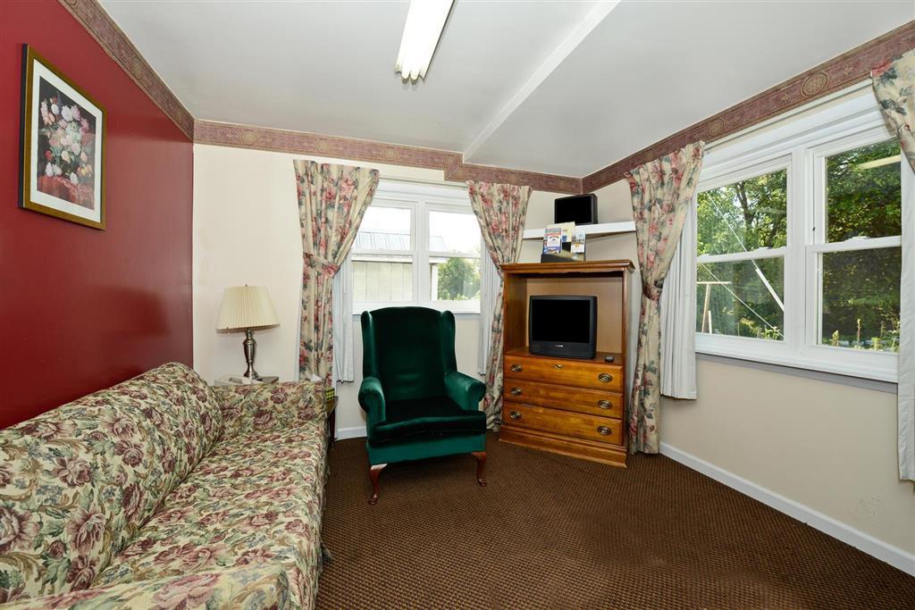 Americas Best Value Inn Jonesville/Hillsdale Quarto foto