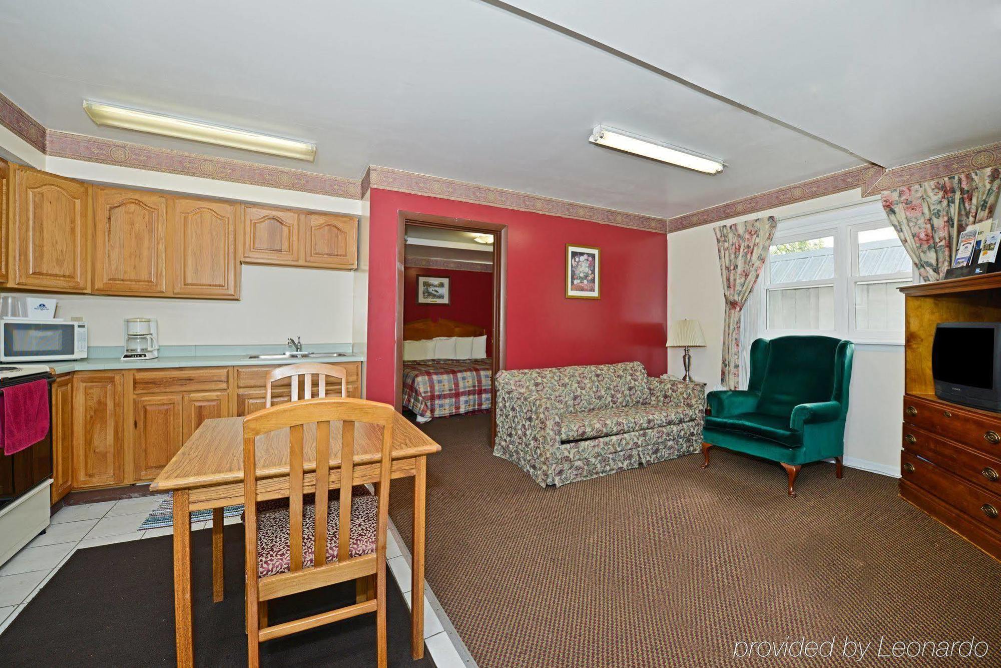 Americas Best Value Inn Jonesville/Hillsdale Quarto foto